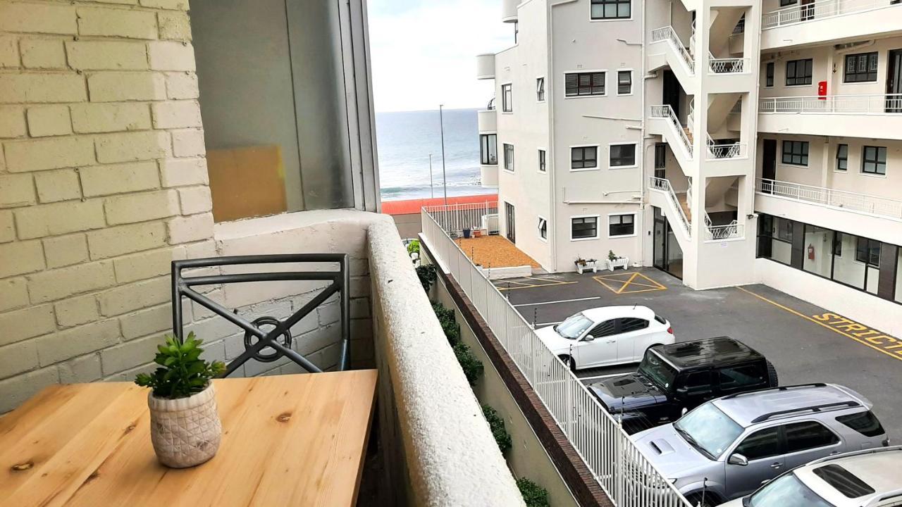 Road Apartment